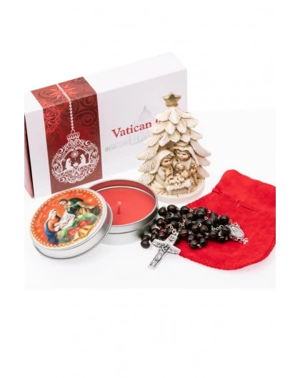 Christmas Gift Box: Small Nativity With Christmas Tree 1 Christmas Gift Box: Small Nativity With Christmas Tree